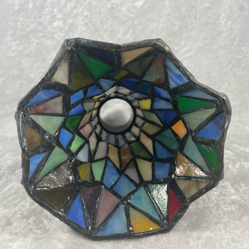 Vintage Stained Glass Lily Style Lamp Shade - Picture 5 of 7